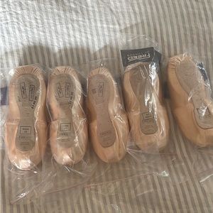 Freed pointe shoes NIB 3 1/2 xxx